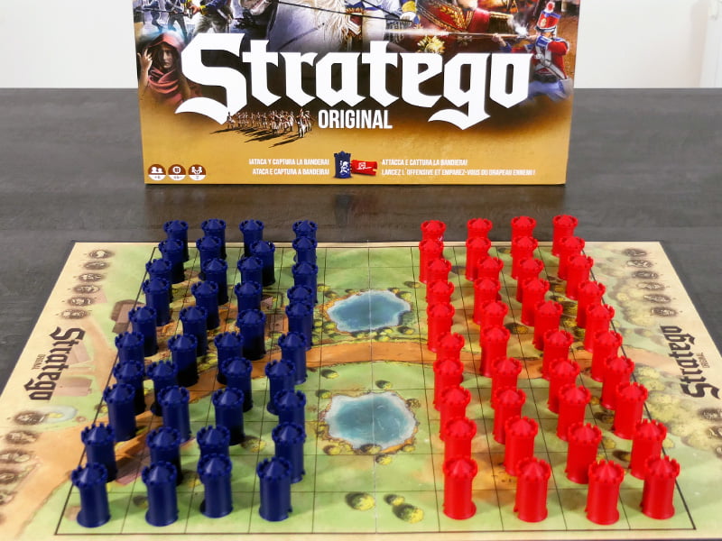 présentation du jeu de stratégie stratego